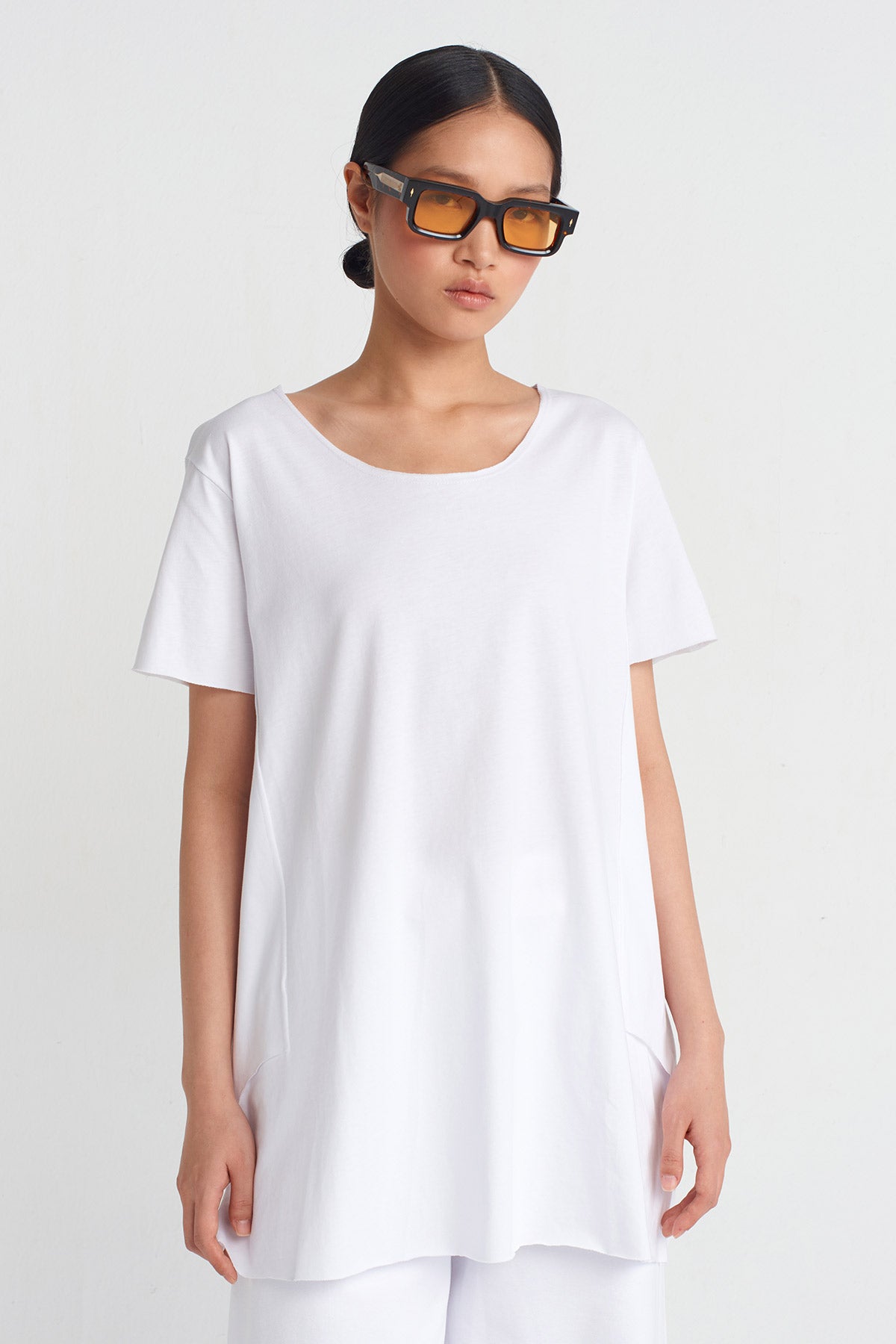 Kırık Beyaz Oversize T-shirt-Y251011006